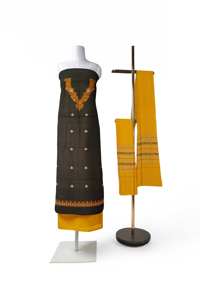 Neck design Bomkai cotton dress material set